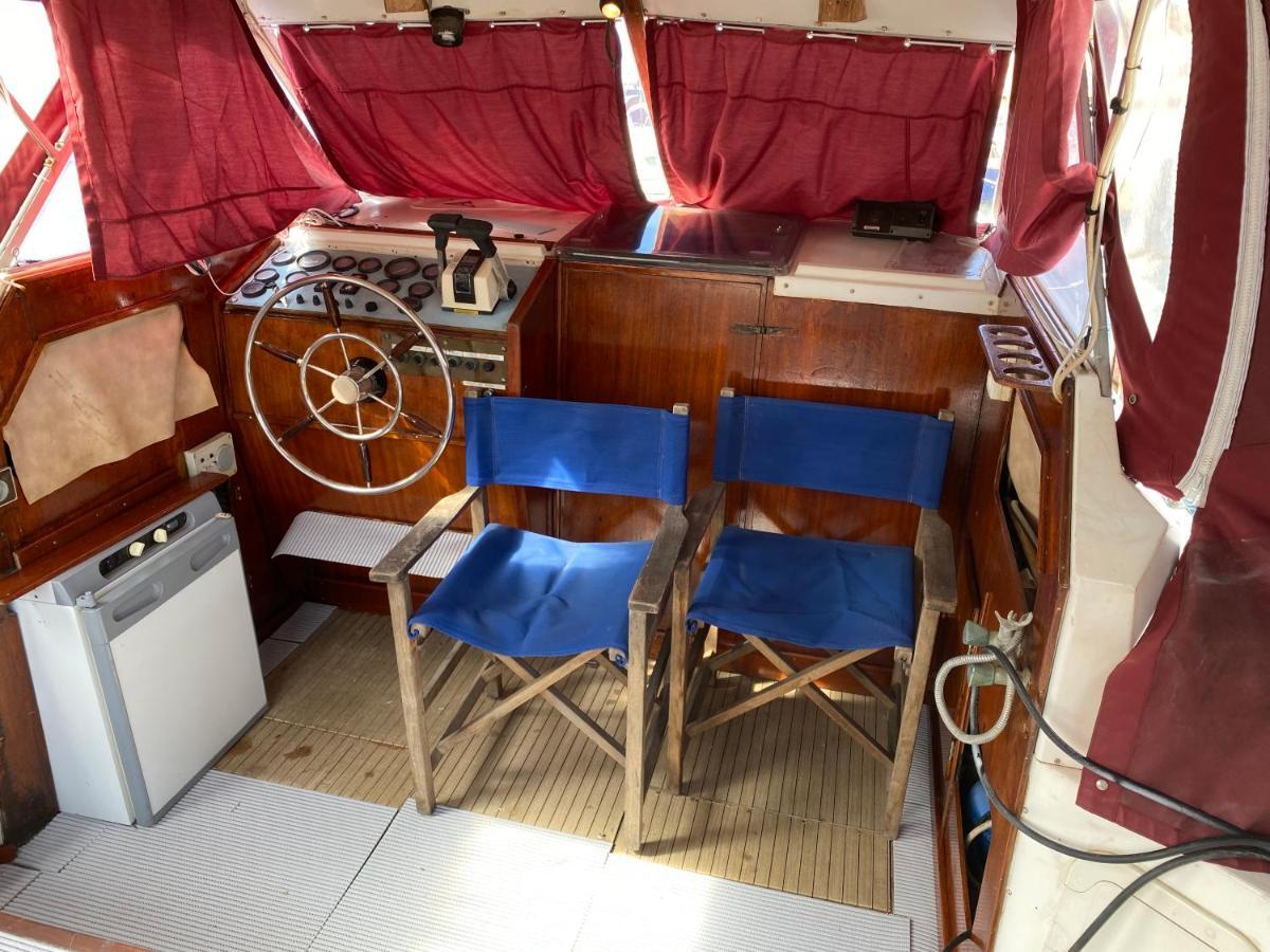 Bateau Hebergement Insolites Лёкат Экстерьер фото