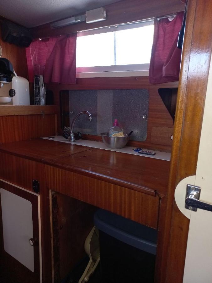 Bateau Hebergement Insolites Лёкат Экстерьер фото